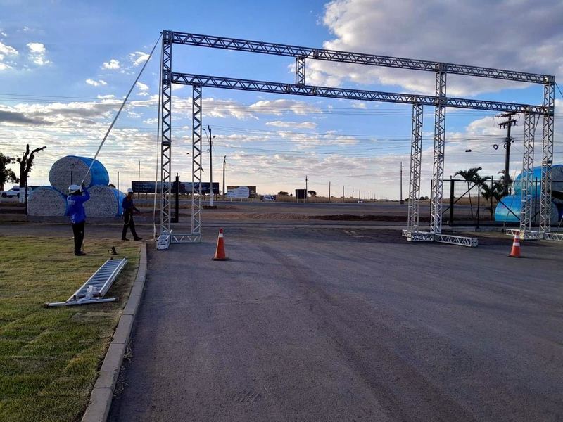 Pórtico duplo em box-truss